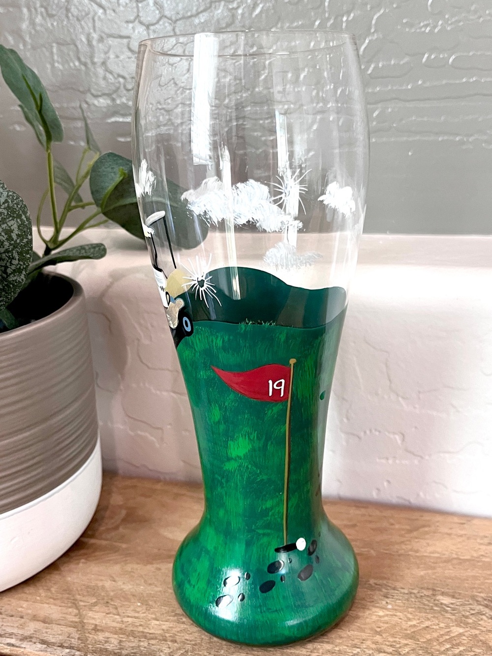 Vintage Lolita Hand Painted 19th Hole Golf Pilsner Beer Glass 22oz - Picture 3 of 6